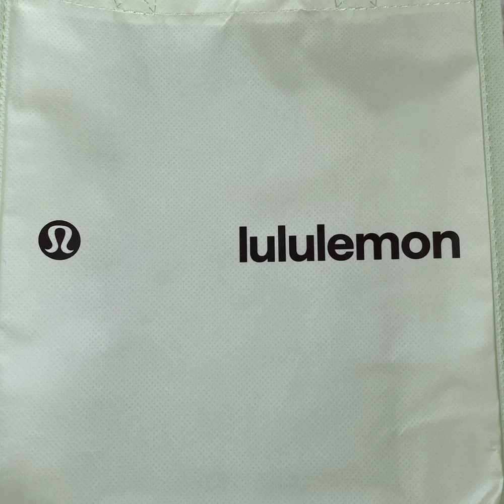 ❤️ Lululemon Limited Edition Brand New Small Tote Bags